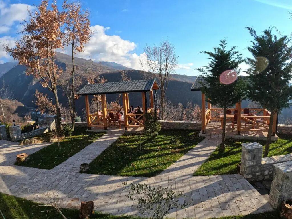 Hotel Bujtina Vrenezi Peshkopi Esterno foto