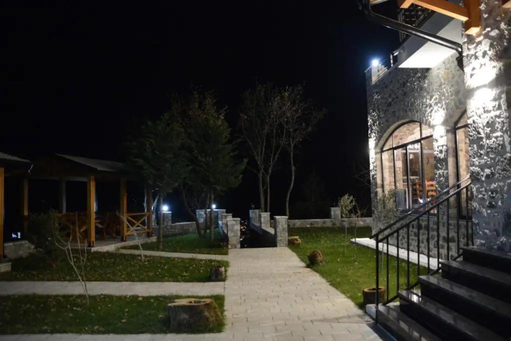 Hotel Bujtina Vrenezi Peshkopi Esterno foto