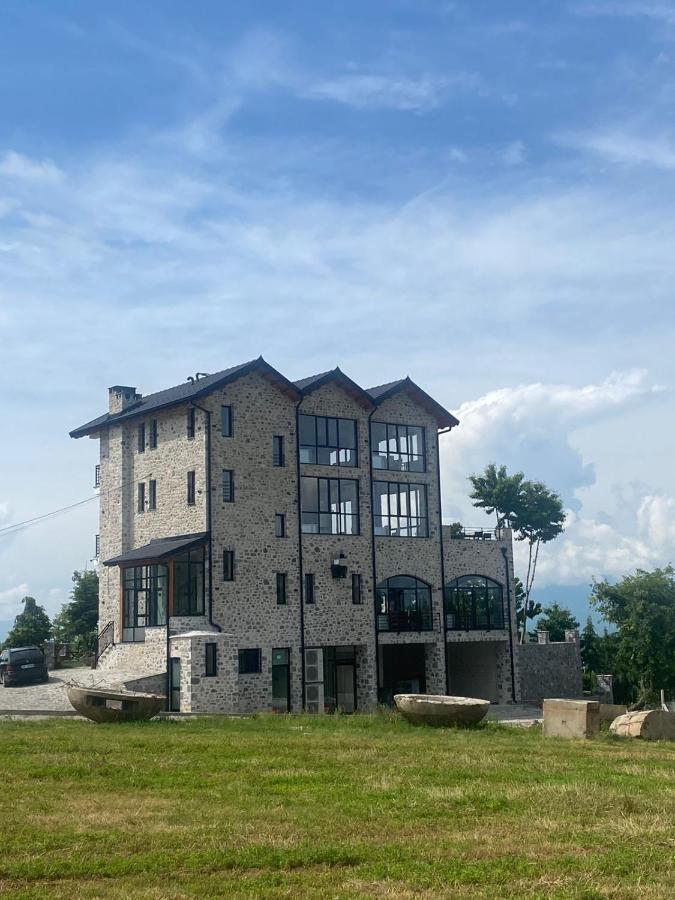 Hotel Bujtina Vrenezi Peshkopi Esterno foto